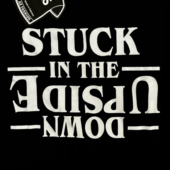 Stranger Things T-Shirt - Picture 2 of 5